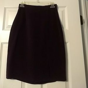Chaus sz 4 purple 100% silk skirt